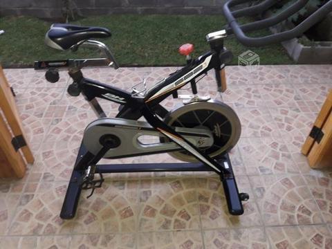 Bicicleta spinning masterfit BH SB2.1