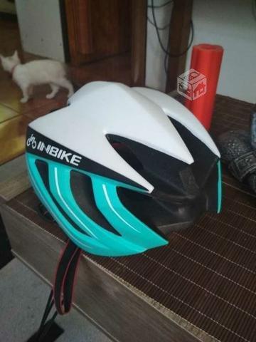 Casco ciclista, bicicleta, ciclismo + guantes