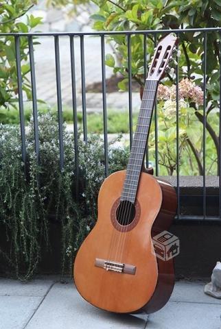 Guitarra clásica Yamaha C-40