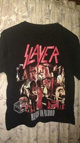 Polera metalera Slayer mujer. Talla M