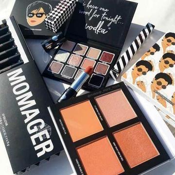 Kit de maquillaje Momager