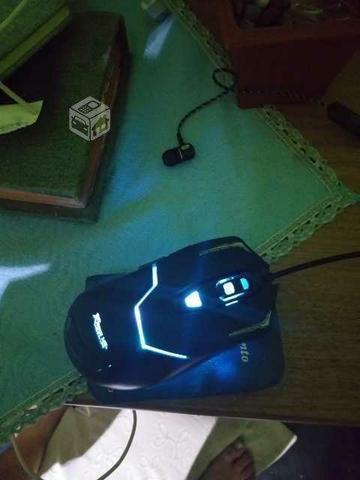 Mouse gamer y varios