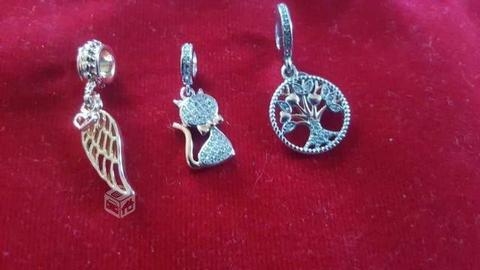 Charms plata esterlina