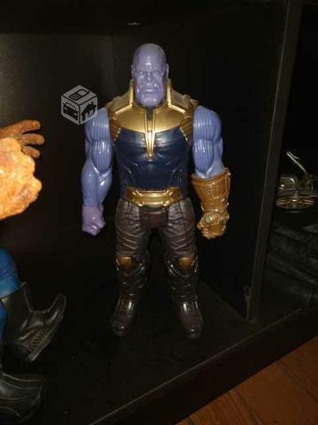 Figuras Coleccionables Thanos Batman, DC y Marvel