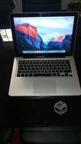 MacBook Pro 13,3