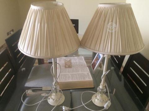 Dos lamparas