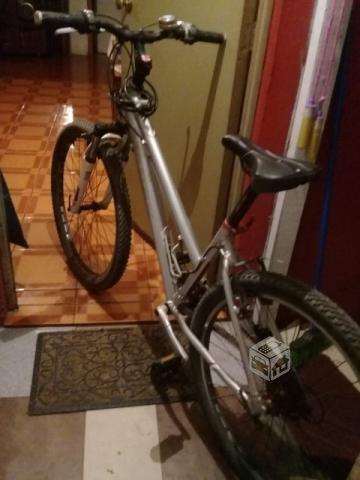 Bicicleta Trek aro 26