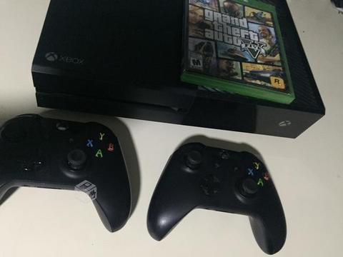 Xbox one + 2 controles