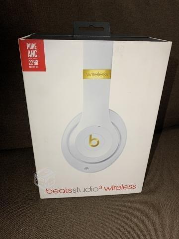 Beats Studio3 Wireless