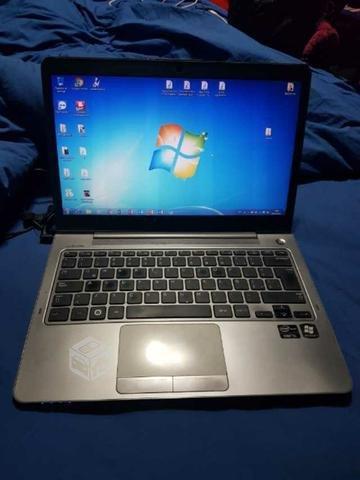 Notebook Ultrabook Samsung i5/8GBRAM/HDD500GB