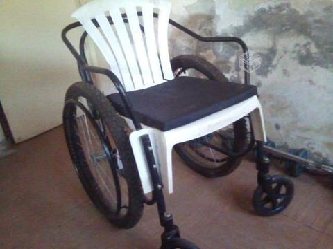 Confeccionada silla rueda