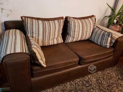 Sofá de dos cuerpos