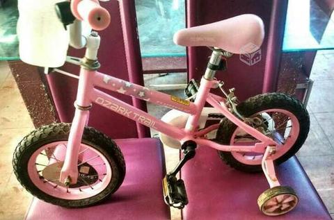 Bicileta rosa para 3 años de edad