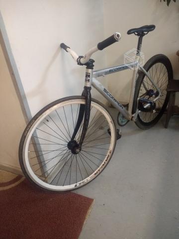 Fixie