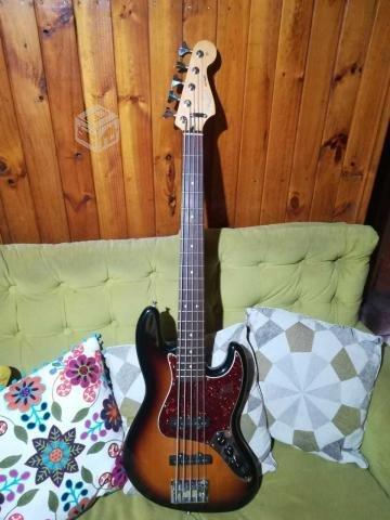 Fender Jazz Bass Deluxe V hecho en Mexico