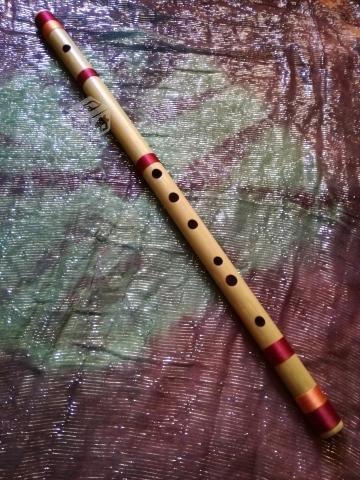 Flauta traversa bansuri, meditación y música