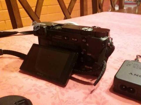Camara fotografica Sony Alpha 6000. Spsc