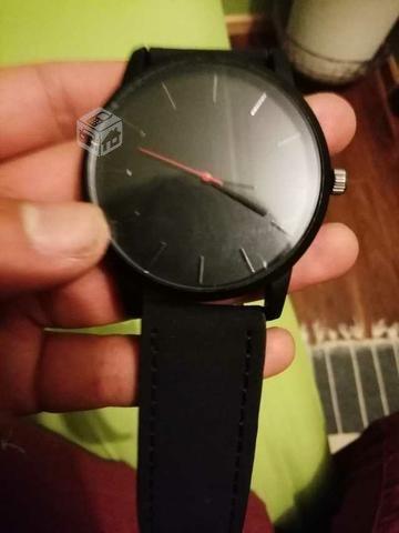 Reloj (color negro)