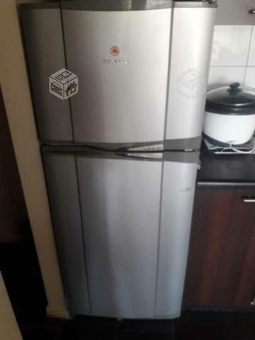Refrigerador Mademsa Altus 700