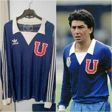 Camiseta U de Chile 82,84 -87 adidas permuto