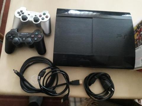 Ps3 250gb con 2 joystick y posible arcade stick