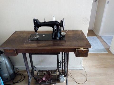 Máquina de coser.antigua