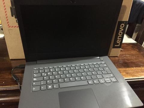 Notebook Lenovo V130 14IKBo