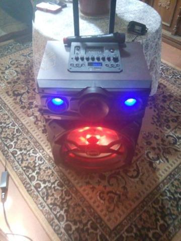 Parlante inalambrico bluetooth / karaoke Kioto