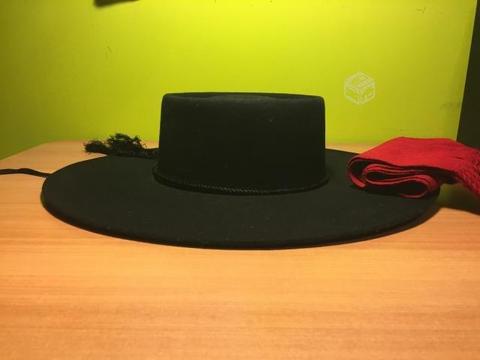 Sombrero de Huaso marca Catron