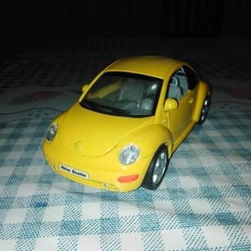 Auto VW New beetle escala 1:24