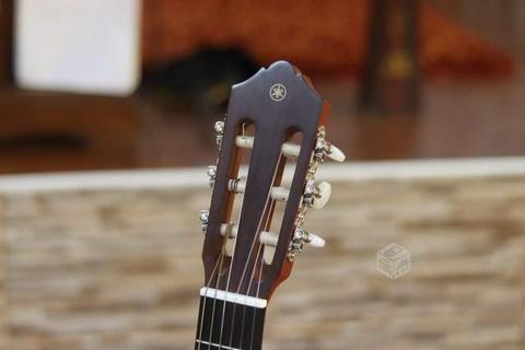 Guitarra Yamaha CGX 122 MSC