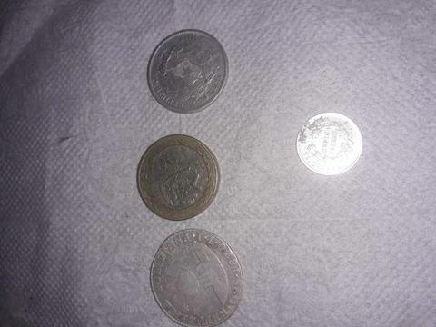 Antiguas monedas de plata