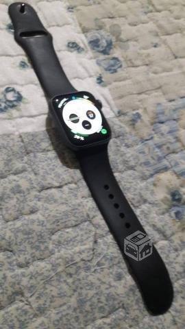 Apple watch series 4