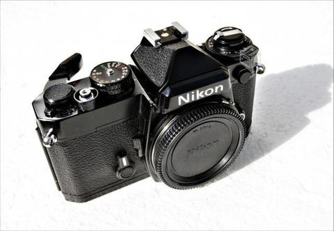 Camara Nikon Fe 35mm
