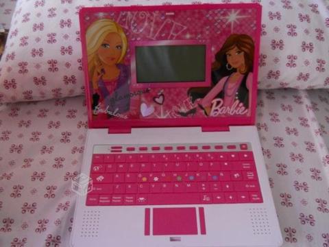 Laptop barbie computadora