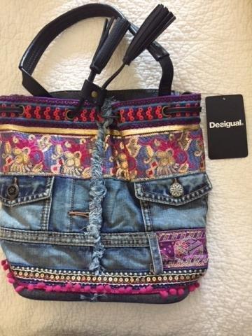 cartera Desigual