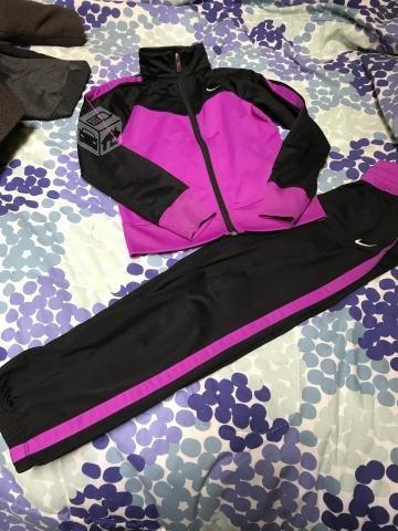 Buzo Adidas niña talla 10