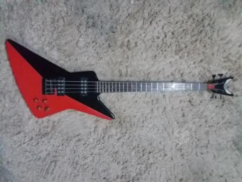 Bajo electrico Dean Metalman activo