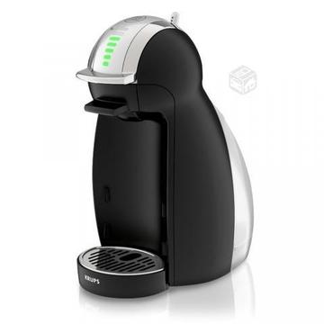 Cafetera Dolce Gusto Genio 2 con Rack