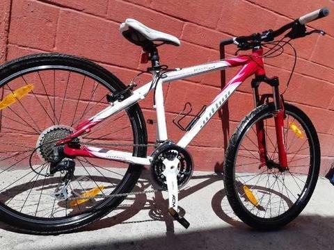 Bicicleta de aluminio para mujer