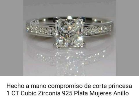 Anillo corte princesa