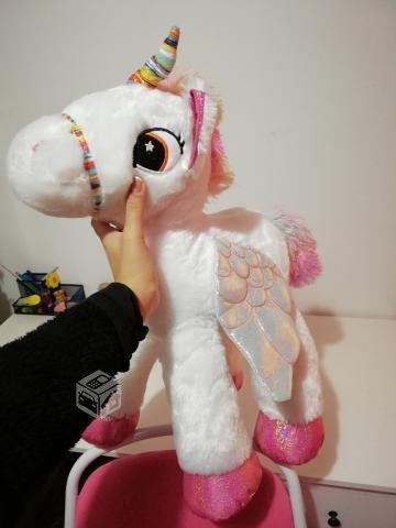 Unicornio peluche nuevo