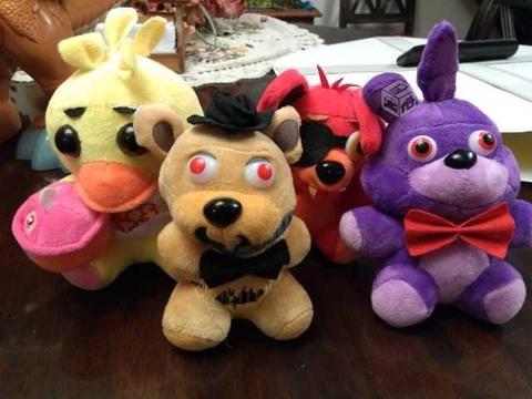 Peluches five nights at fredy