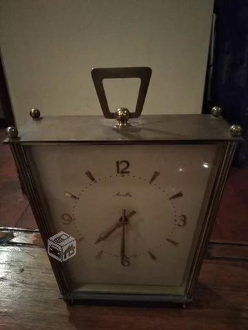 Reloj a cuerda Mauthe antiguo