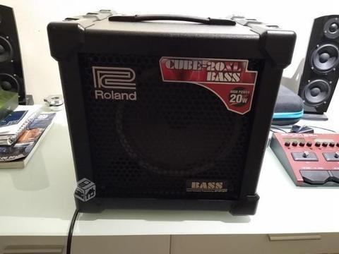 Amplificador de bajo Roland Cube 20 XL