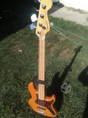 Fender Jazz Bass American Deluxe + case