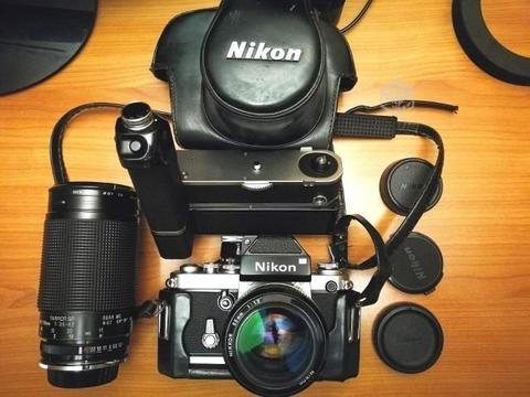 Nikon f2 con motor y lentes