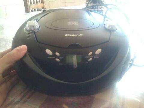 Radio cd master g negra