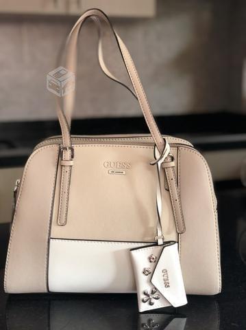 Cartera Guess