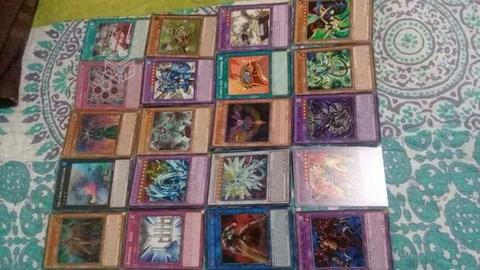 Lote de cartas yugioh